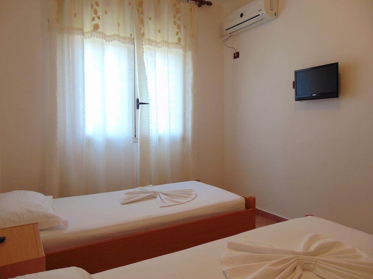 Vila Tate * Vlorë